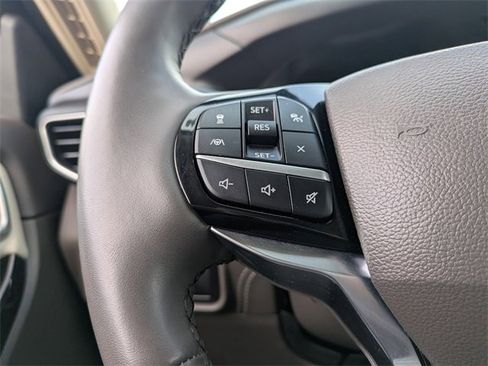 Used 2023 Ford Explorer Platinum w/ Technology Package image 29