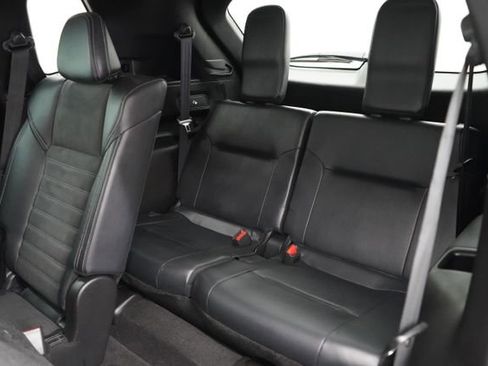 Used 2023 Mitsubishi Outlander SE image 58