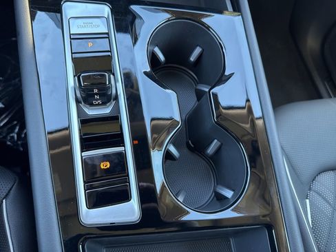 New 2026 Volkswagen Atlas SEL Premium R-Line image 25