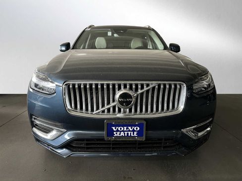 Used 2023 Volvo XC90 B5 Plus w/ Protection Package Premier image 2