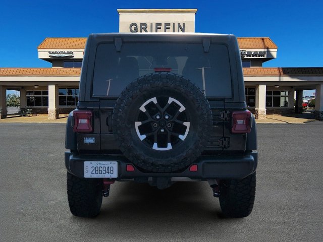 Used 2025 Jeep Wrangler Unlimited Rubicon AWD/4WD image 8