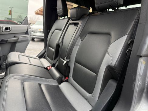 Used 2024 Ford Bronco Black Diamond image 18