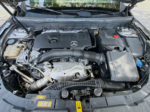 Used 2022 Mercedes-Benz GLB 250 image 30