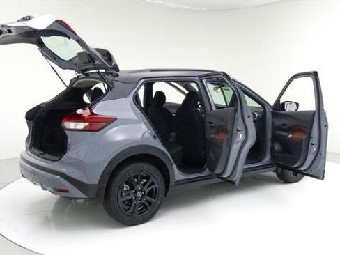 Certified 2023 Nissan Kicks SR image 32