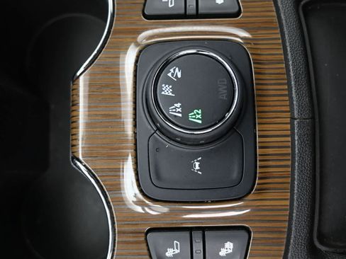Used 2023 GMC Acadia SLE w/ Driver Convenience Package AWD/4WD image 11