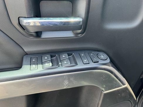 Used 2019 Chevrolet Silverado 1500 LT AWD/4WD image 15