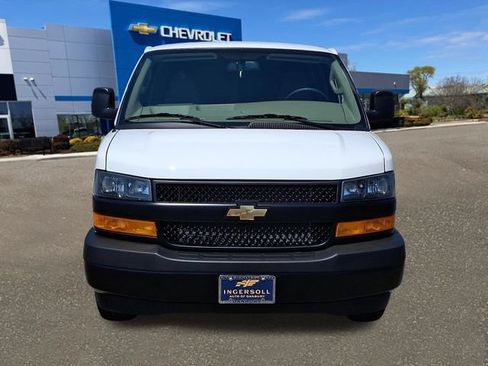 Used 2026 Chevrolet Express 3500 w/ Driver Convenience Package RWD image 23