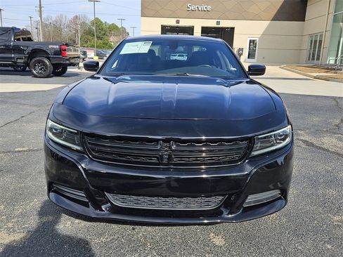 Used 2023 Dodge Charger SXT image 2