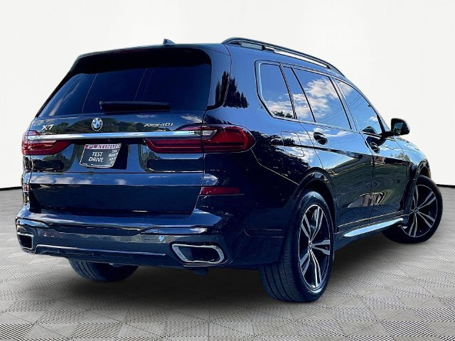 Used 2022 BMW X7 xDrive40i w/ M Sport Package AWD/4WD image 5