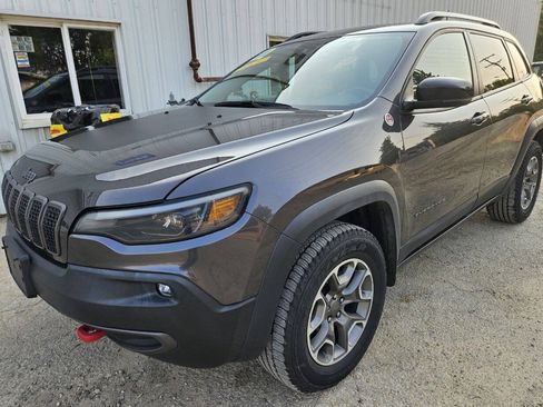 Used 2022 Jeep Cherokee Trailhawk w/ Technology Group B AWD/4WD image 15