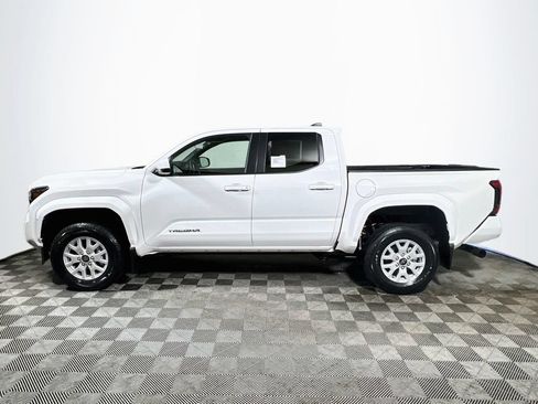 New 2026 Toyota Tacoma SR5 RWD image 4