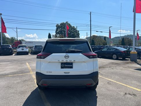 Used 2023 Nissan Rogue S FWD image 4