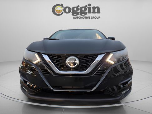 Used 2022 Nissan Rogue Sport SV w/ Technology Package image 5