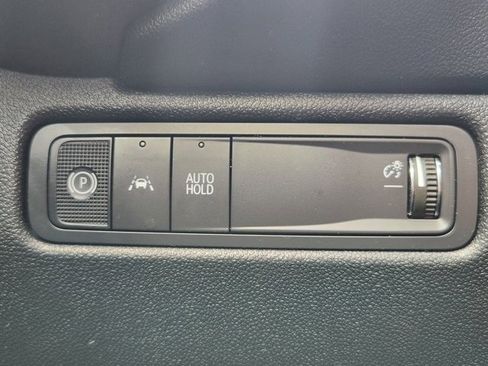 Used 2025 Chevrolet Equinox EV LT image 19