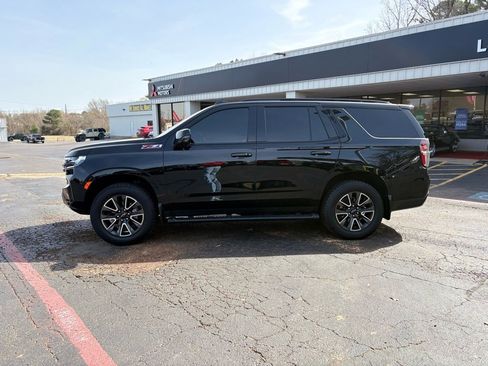 Used 2022 Chevrolet Tahoe Z71 w/ Z71 Off-Road Package image 3
