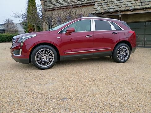Used 2017 Cadillac XT5 Premium Luxury w/ Advanced Security Package image 7