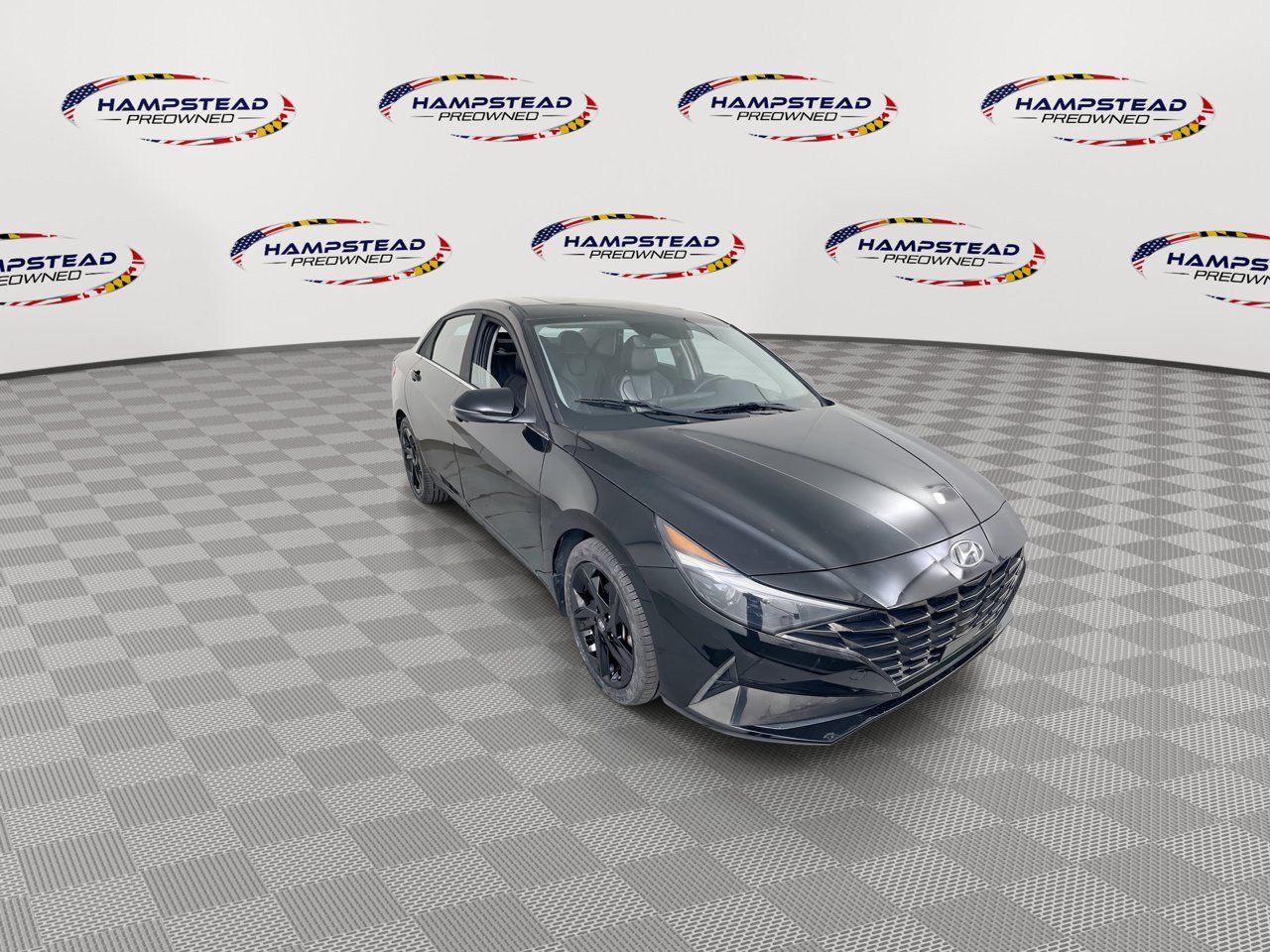 Used 2022 Hyundai Elantra Limited FWD image 2