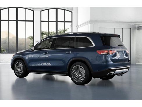 New 2026 Mercedes-Benz GLS 450 4MATIC image 30