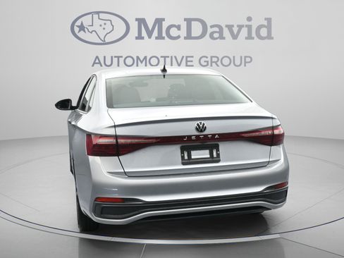 Used 2025 Volkswagen Jetta Sport FWD image 7
