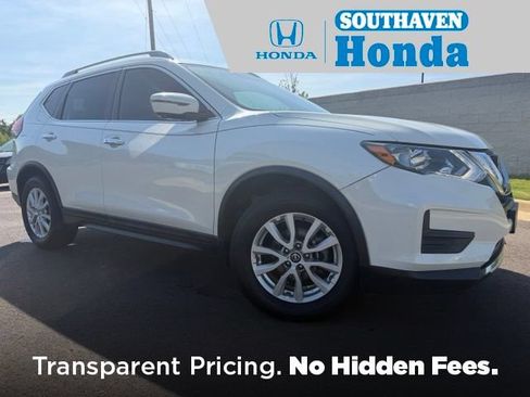 Used 2018 Nissan Rogue SV w/ Sun & Sound Touring Package FWD image 1