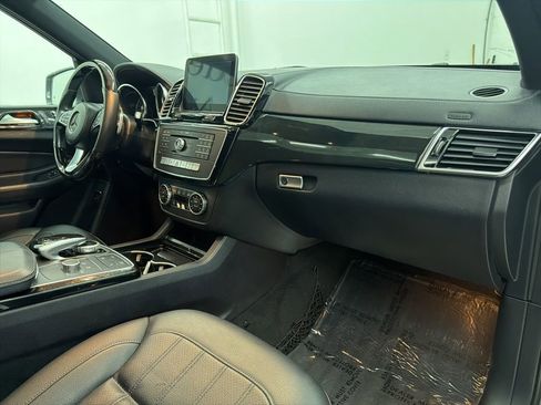 Used 2017 Mercedes-Benz GLS 450 4MATIC image 30