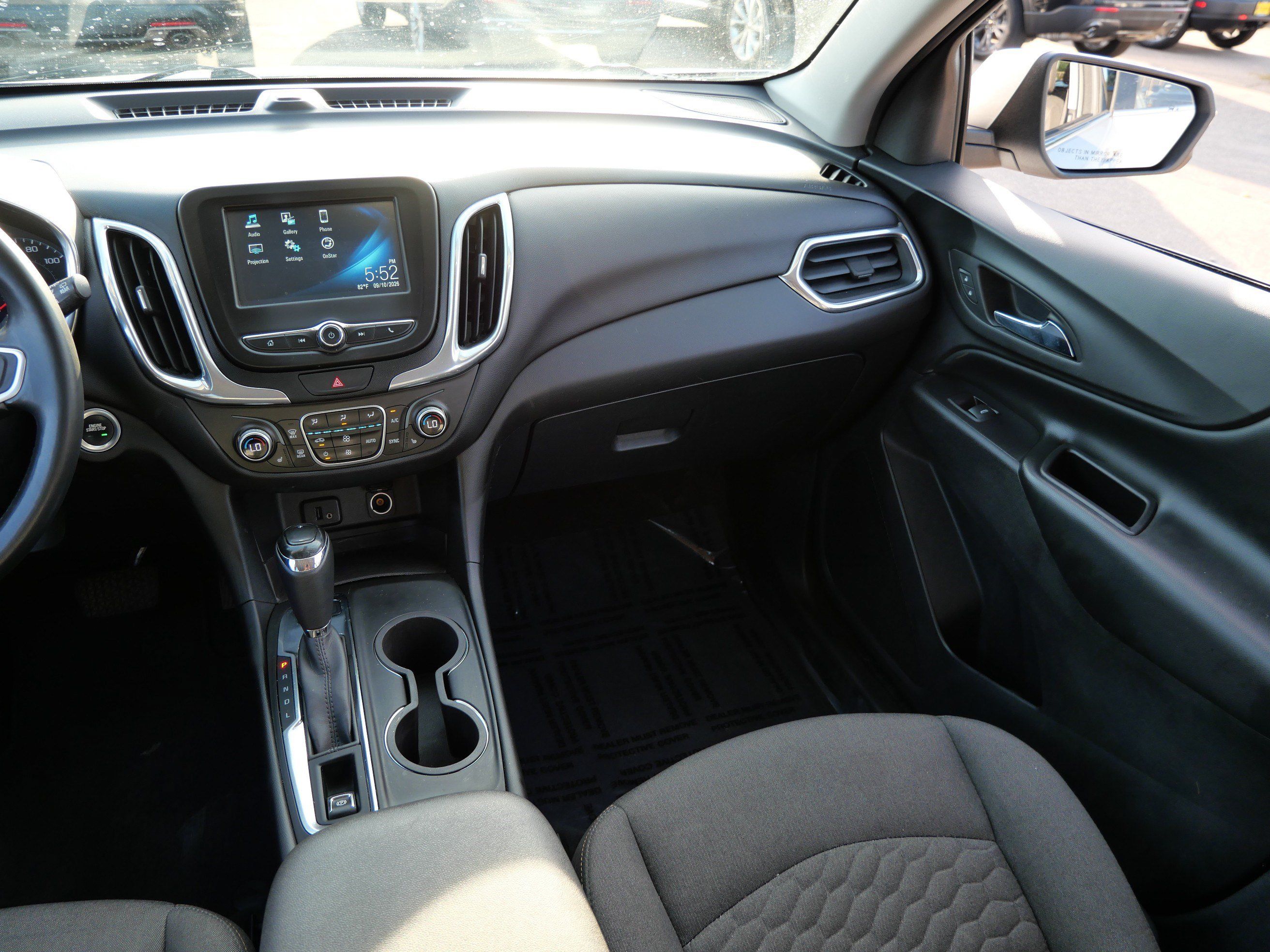 Used 2018 Chevrolet Equinox LT AWD/4WD image 11