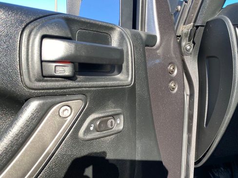 Used 2017 Jeep Wrangler Unlimited Sport w/ Quick Order Package 24S image 13