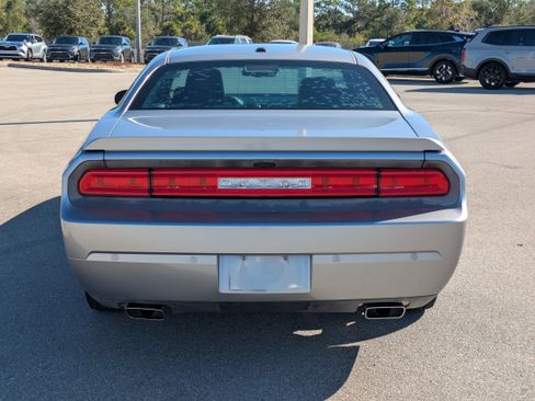 Used 2013 Dodge Challenger R/T Plus image 6