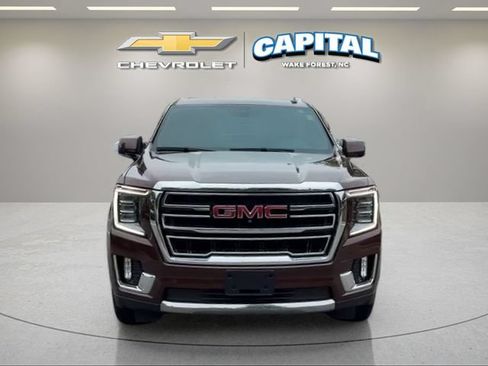 Used 2022 GMC Yukon XL SLT w/ SLT Premium Package AWD/4WD image 8