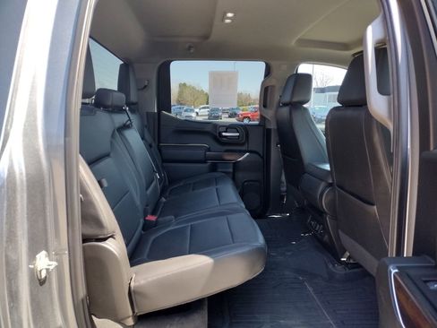 Used 2022 GMC Sierra 1500 SLT AWD/4WD image 9