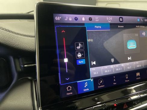 Certified 2024 Jeep Compass Limited w/ High Altitude Package image 8