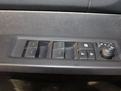 Used 2023 Toyota Tundra Limited image 21