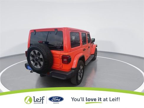 Used 2018 Jeep Wrangler Unlimited Sahara w/ Safety Group image 11