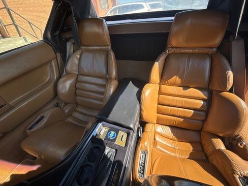 Used 1990 Chevrolet Corvette Convertible image 22