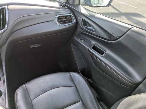 Used 2020 Chevrolet Equinox Premier FWD image 17