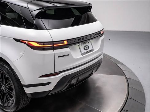 Used 2026 Land Rover Range Rover Evoque S AWD/4WD image 31