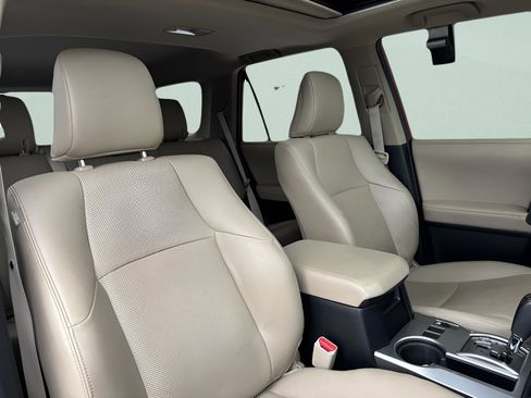 Used 2020 Toyota 4Runner Limited image 34