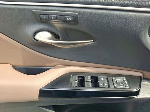 Certified 2024 Lexus ES 350 w/ Premium Package FWD image 13