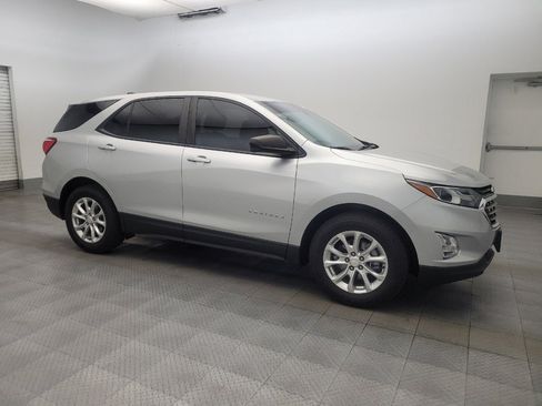 Used 2021 Chevrolet Equinox LS w/ LPO, Cargo Package FWD image 11