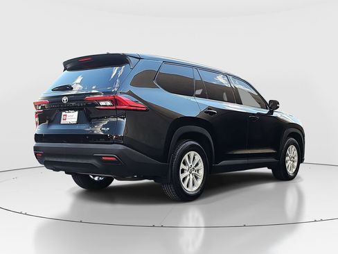 Used 2024 Toyota Grand Highlander AWD image 5