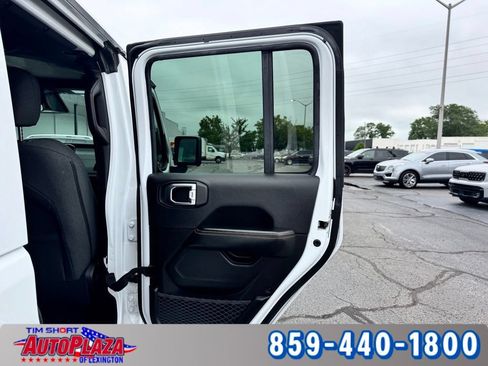 Used 2026 Jeep Wrangler Unlimited Sahara AWD/4WD image 48