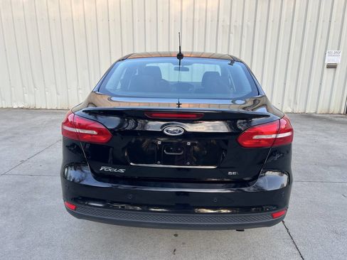 Used 2018 Ford Focus SEL image 4