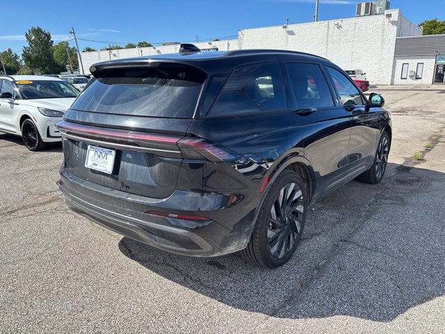 New 2026 Lincoln Nautilus Reserve w/ Jet Appearance Package AWD/4WD image 10