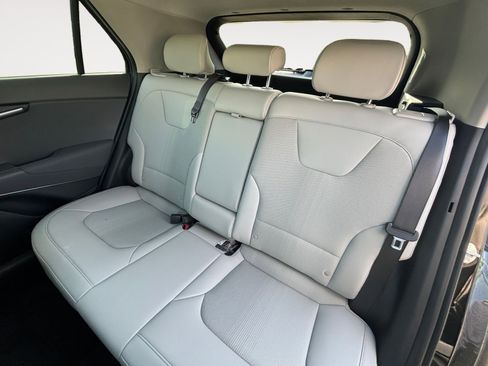 New 2026 Kia Niro EX FWD image 13