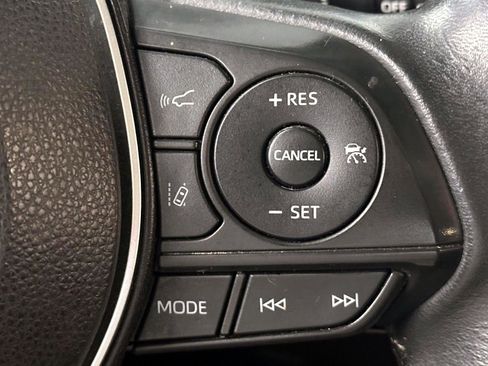 Used 2022 Toyota Corolla Cross LE w/ Moonroof Package AWD/4WD image 24