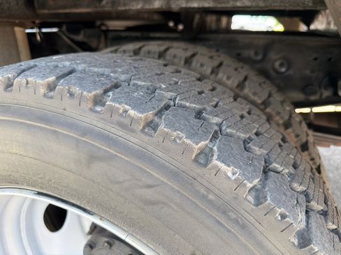 Used 2006 Ford F450 2WD Regular Cab Super Duty image 10