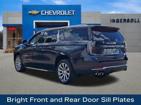 Used 2025 Chevrolet Suburban Premier AWD/4WD image 24