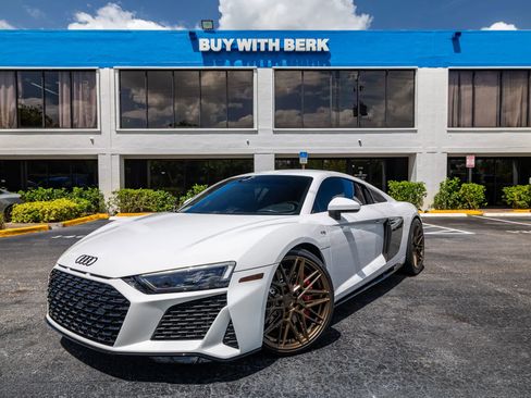 Used 2023 Audi R8 V10 performance image 7