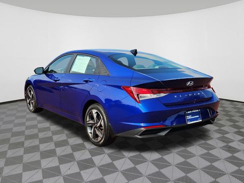 Certified 2023 Hyundai Elantra SEL w/ Convenience Package FWD image 3