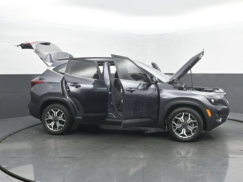 Used 2023 Kia Seltos EX AWD/4WD image 59
